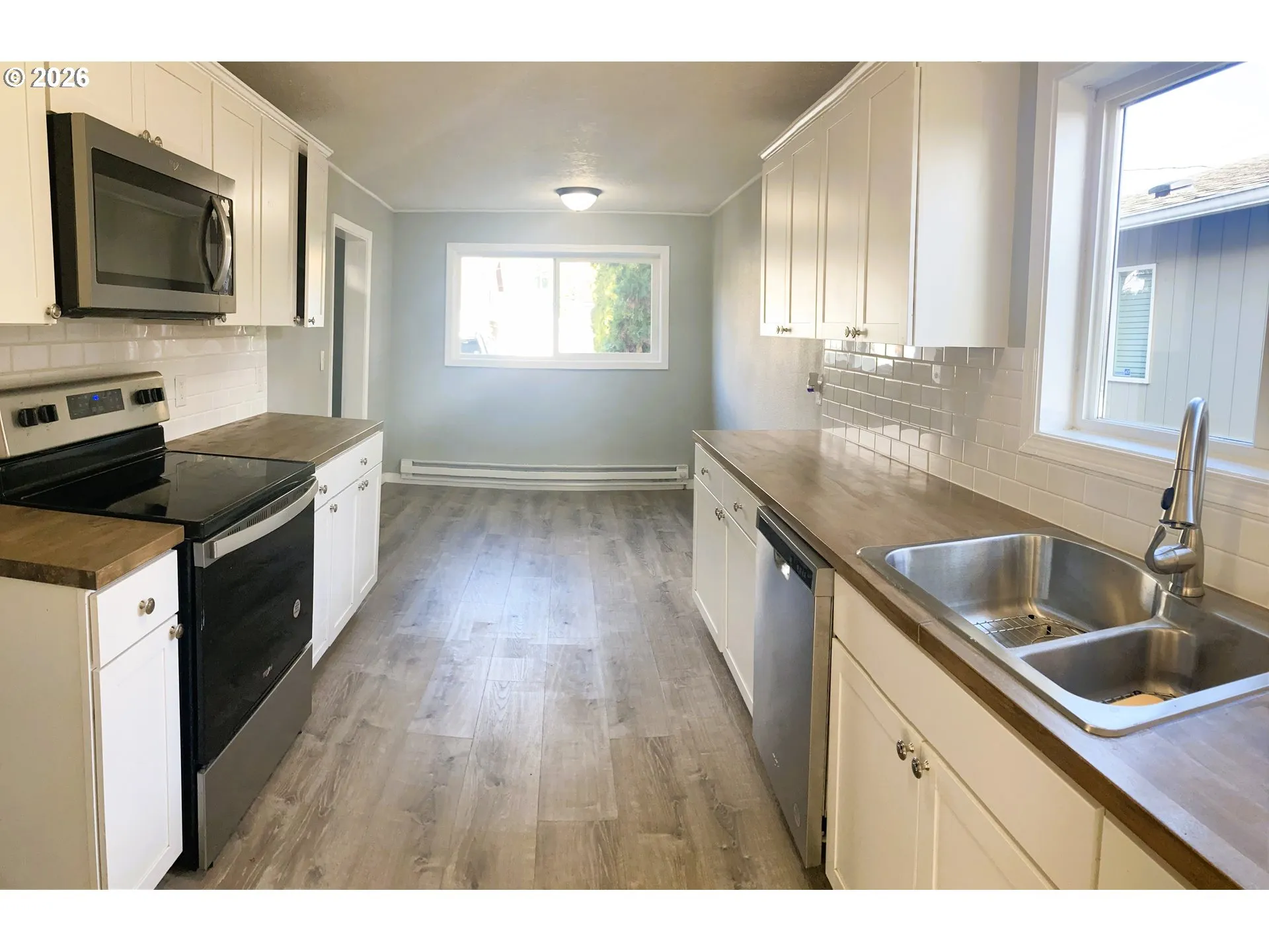 Kitchen-Wide Angle/Fisheye