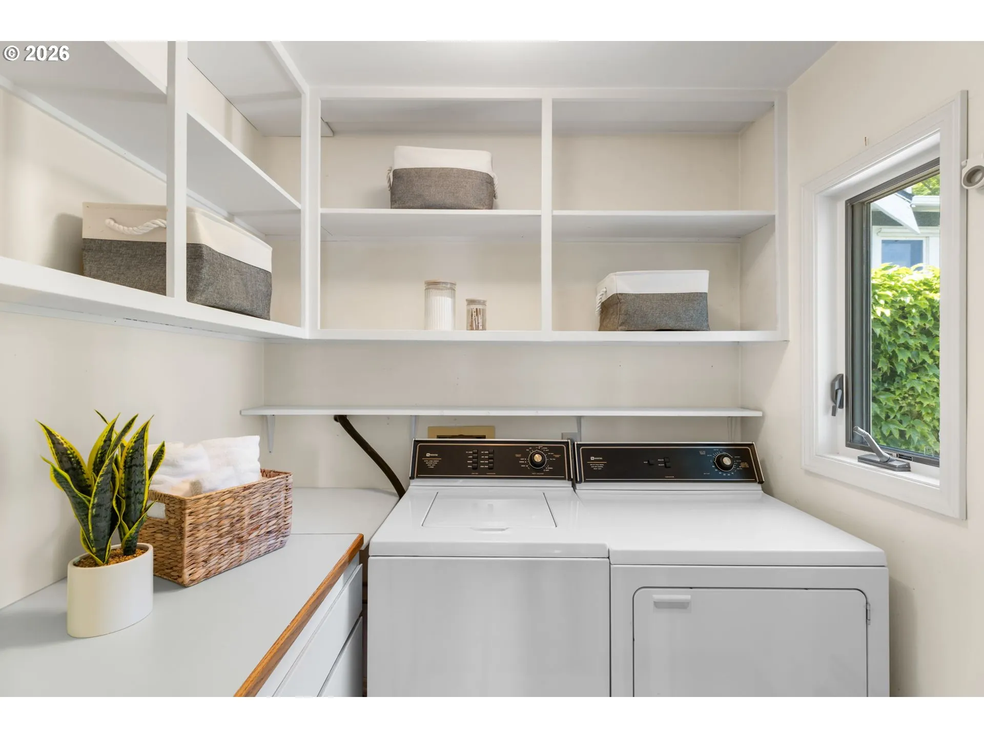 Laundry-Upper
