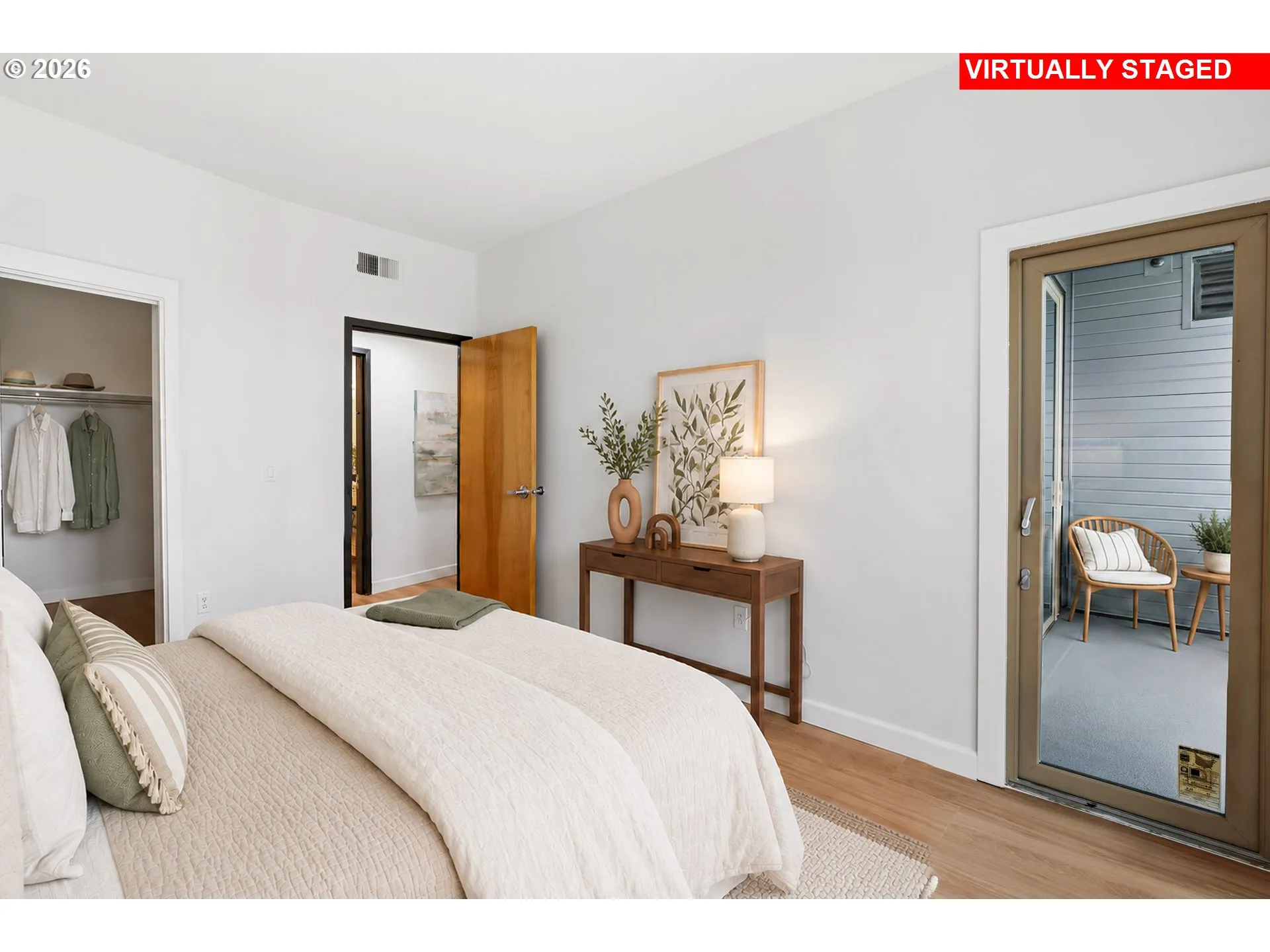 Bedroom, Primary