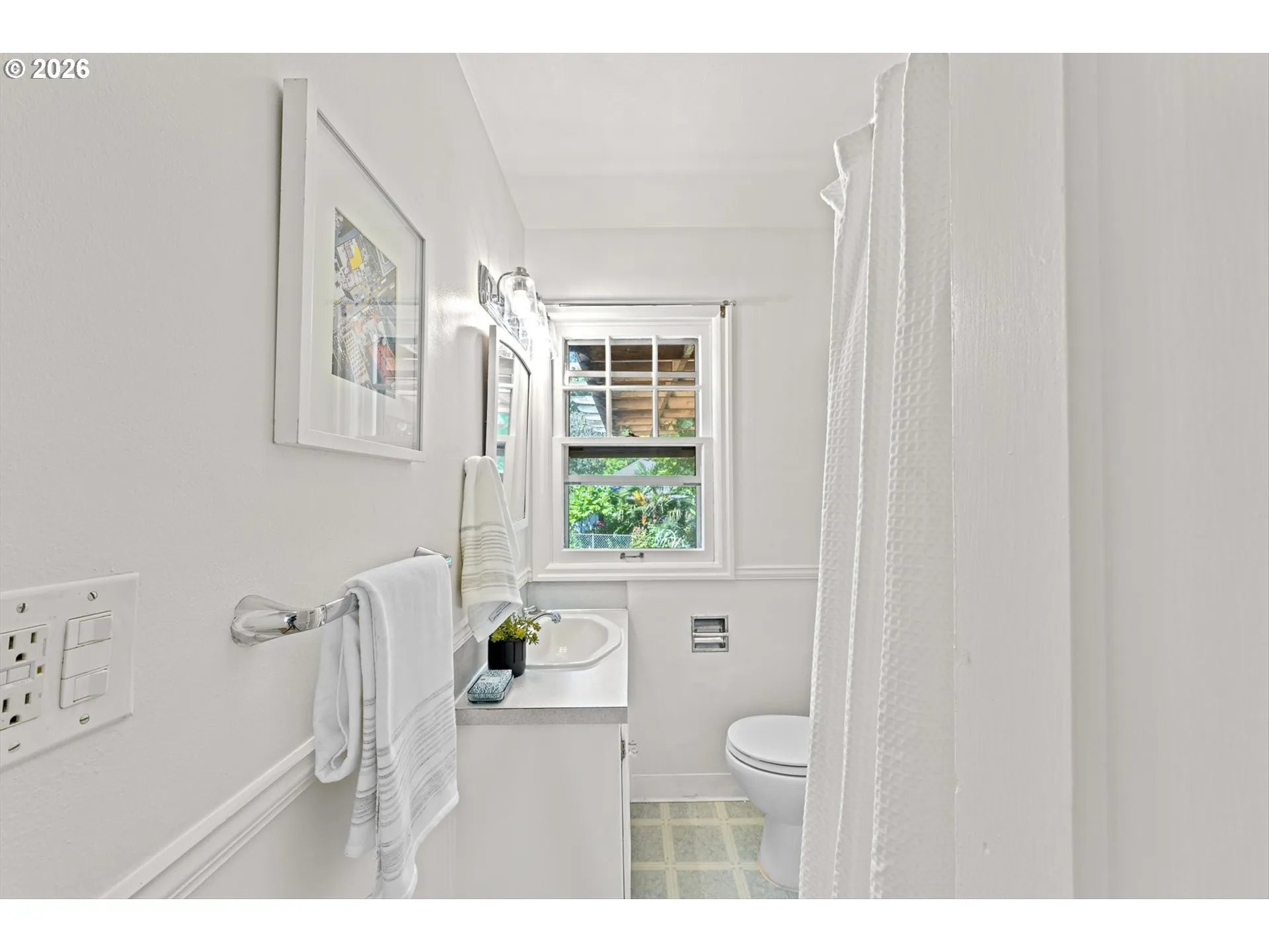 Bathroom-Hall