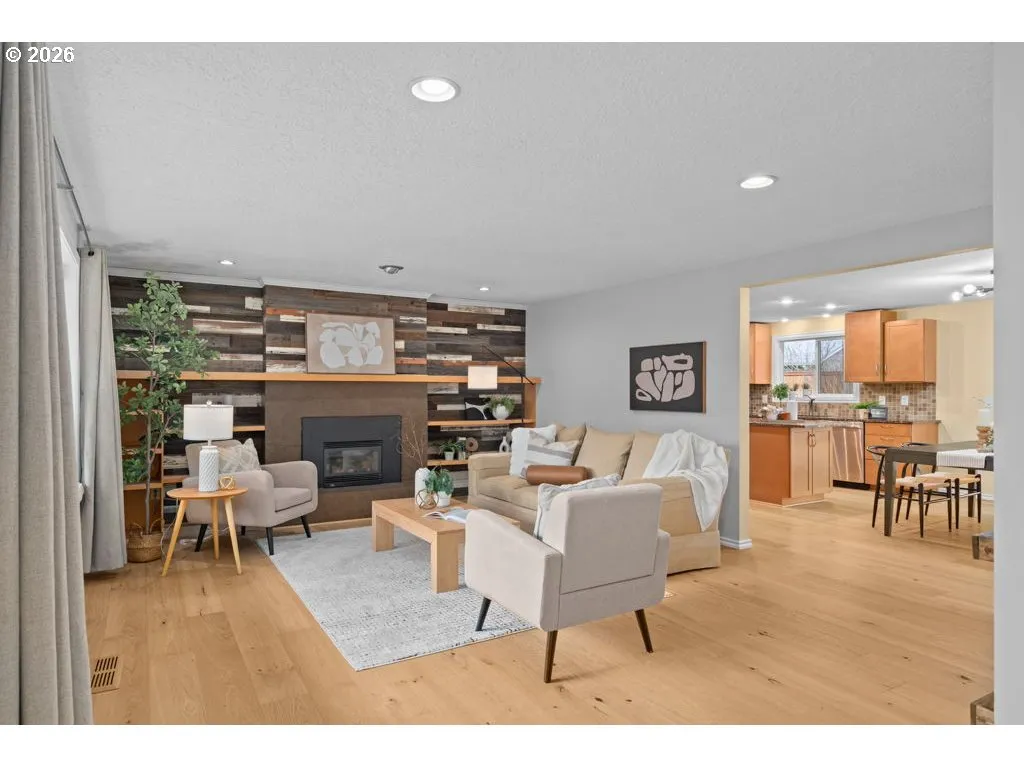 Living Room-Fireplace