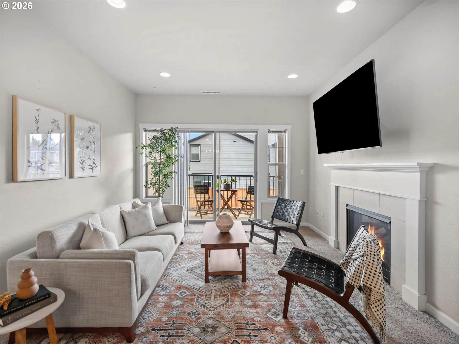 Living Room-Fireplace