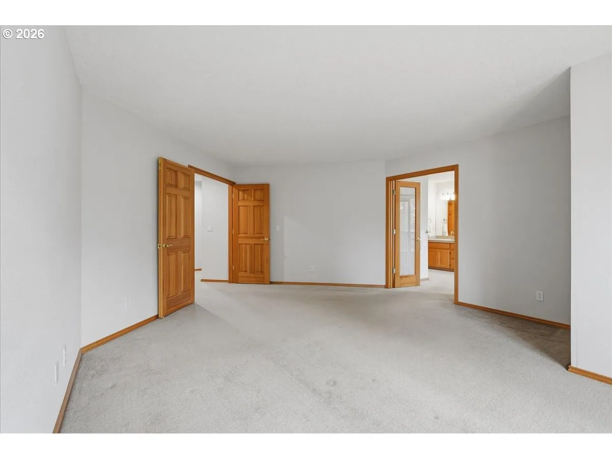 Bedroom, Primary-Upper