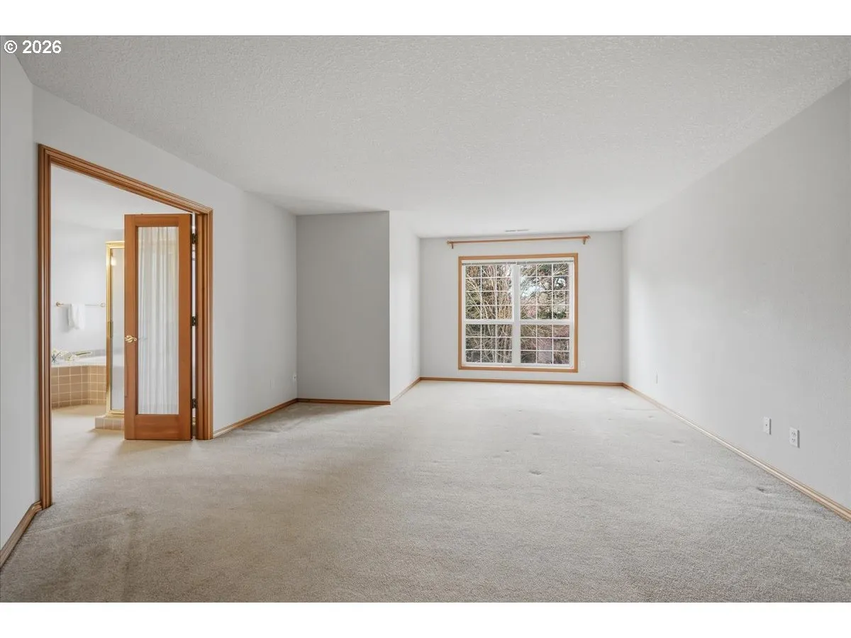 Bedroom, Primary-Upper