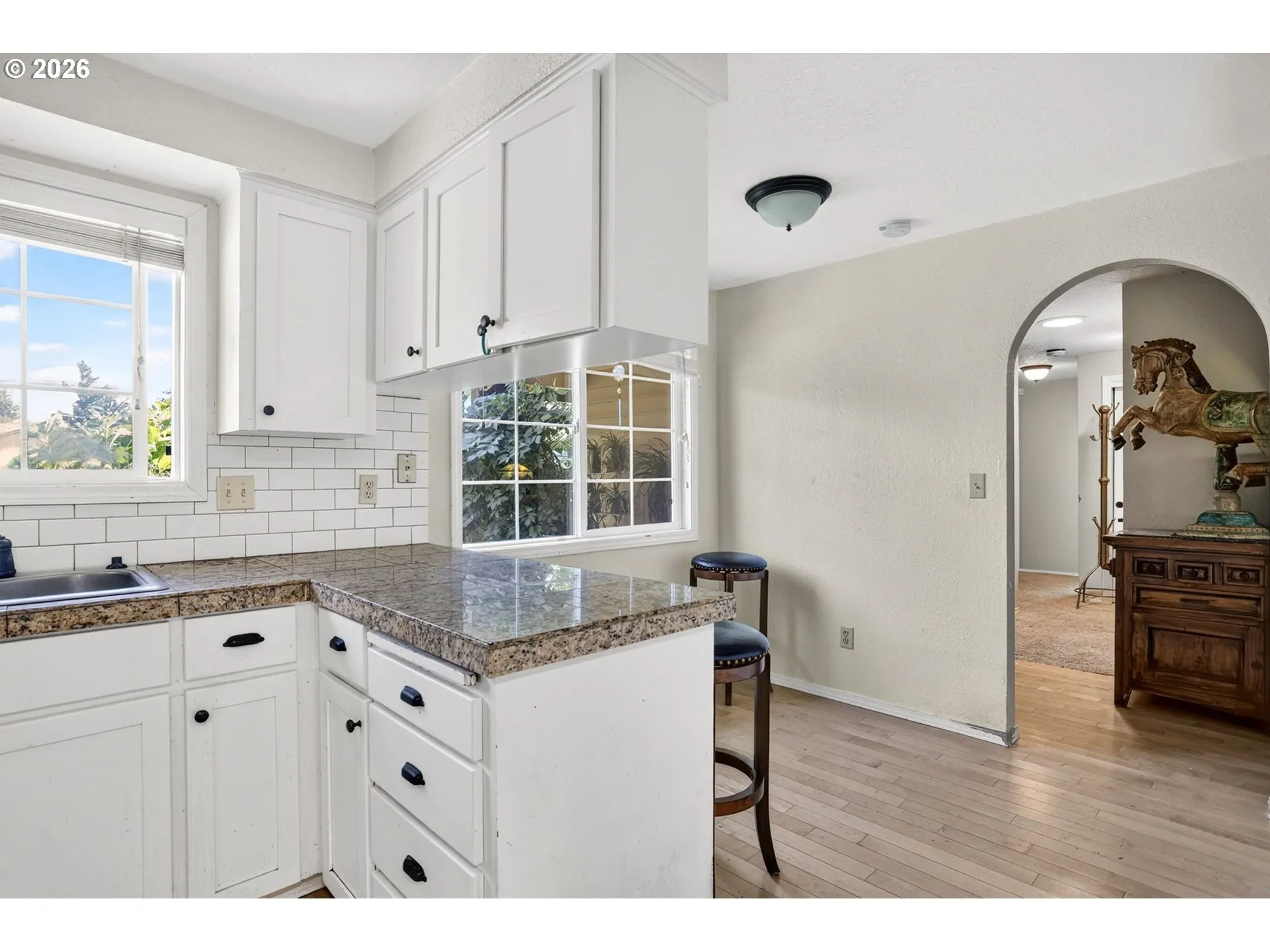 Kitchen-Eating Area