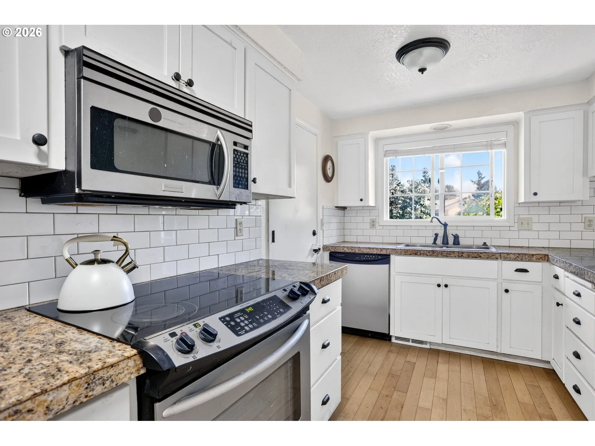 Kitchen-Oven