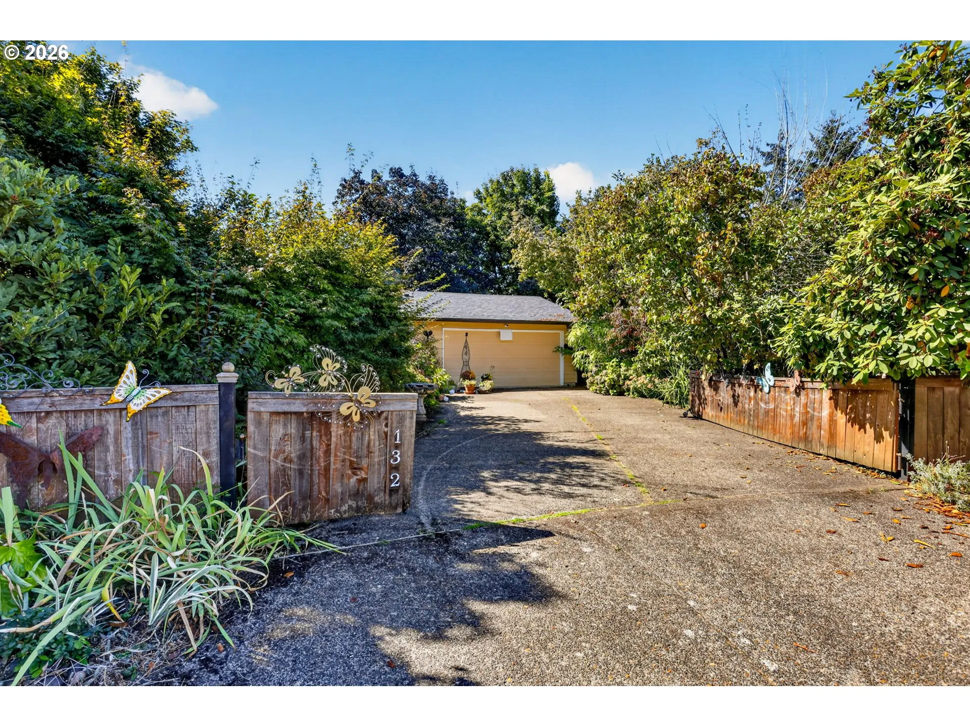 Driveway-Gated