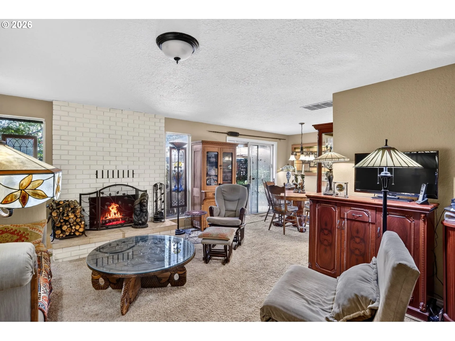 Living Room/Dining Room