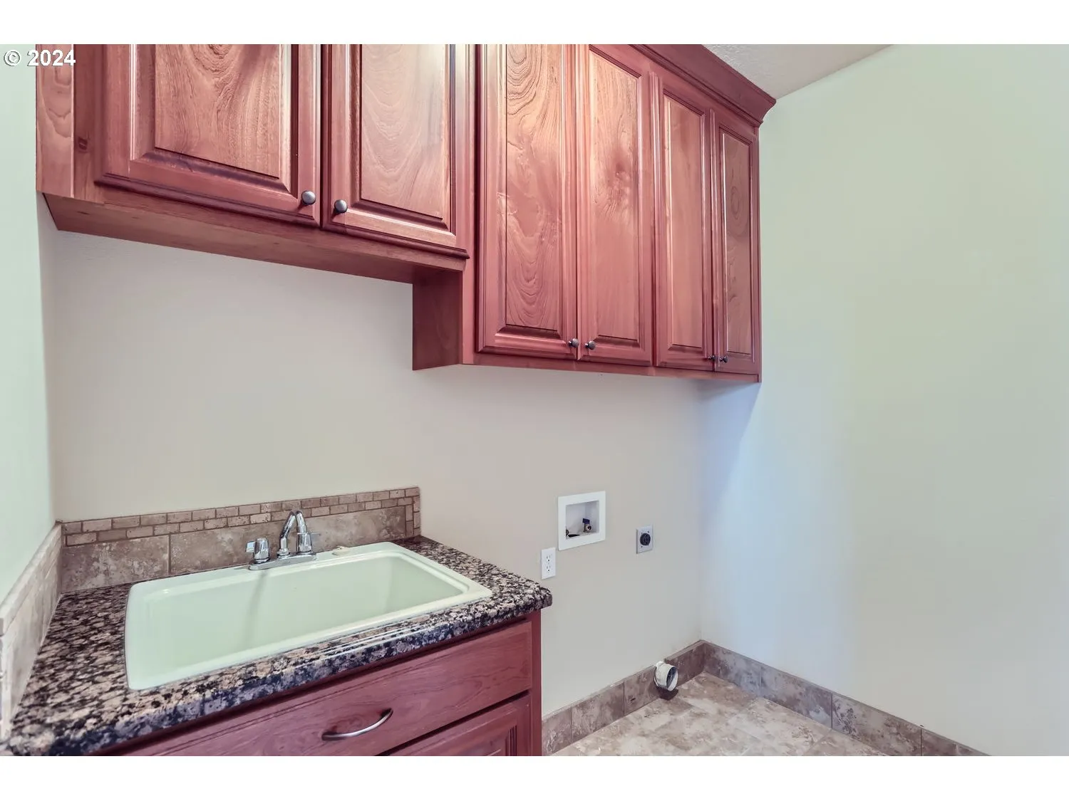 Laundry-Main