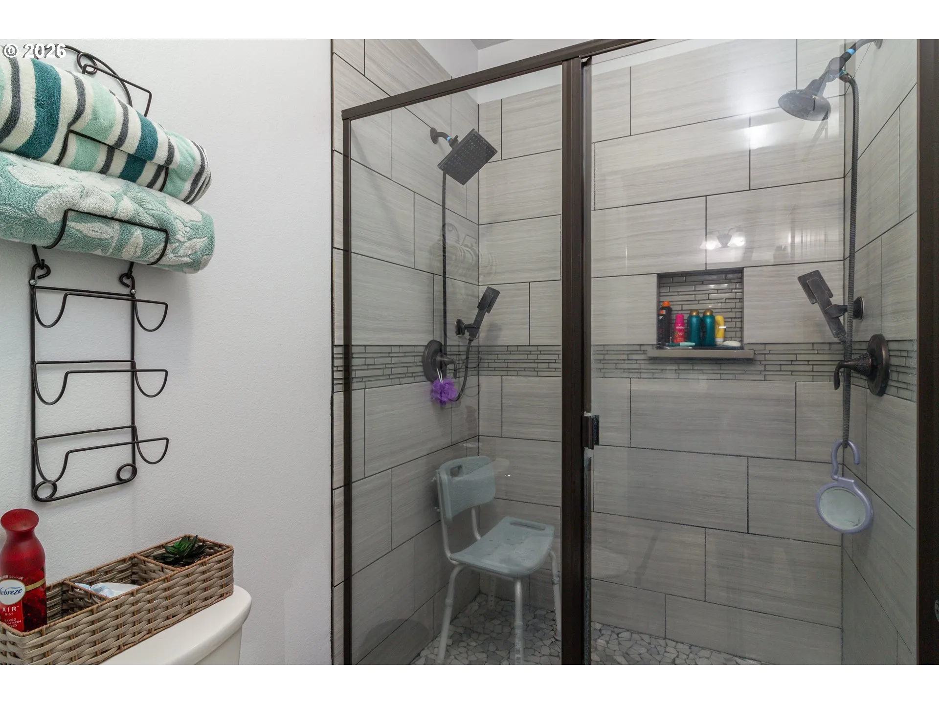 Bathroom-Walk in Shower