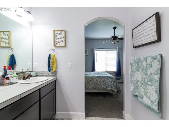 Bathroom, Attached-Main