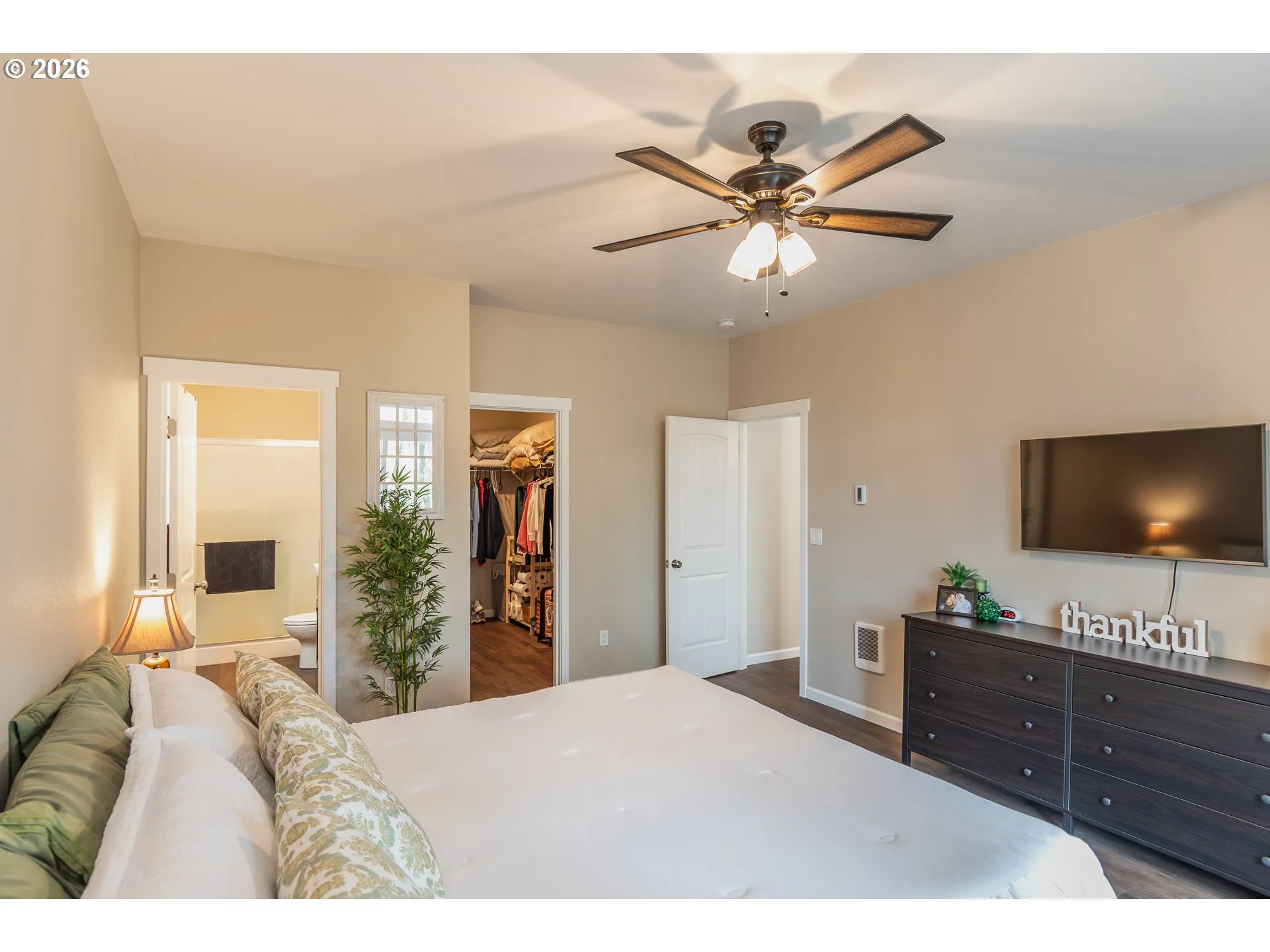 Bedroom, Primary-Ceiling Fan