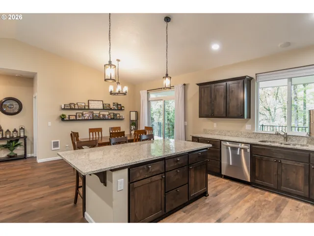 Kitchen-Island