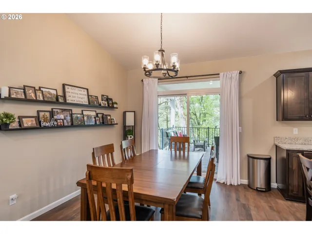 Dining Room-Vaulted Ceilings