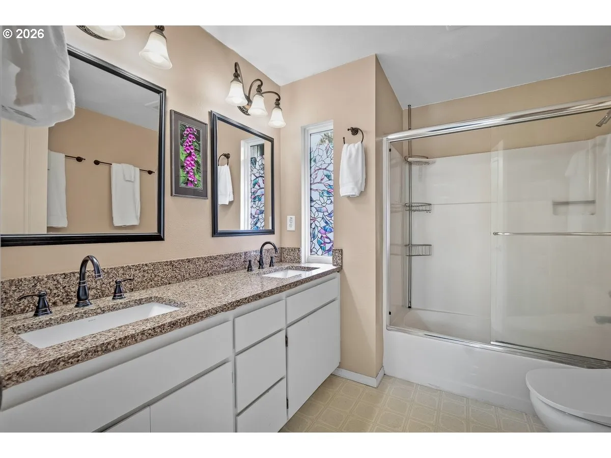 Owner's Suite Bathroom