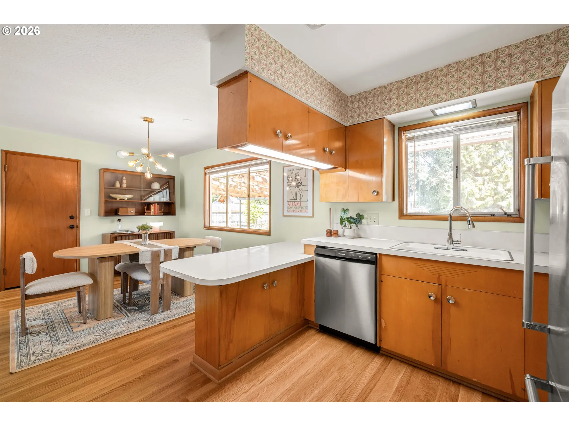 Kitchen/Dining Room-Island