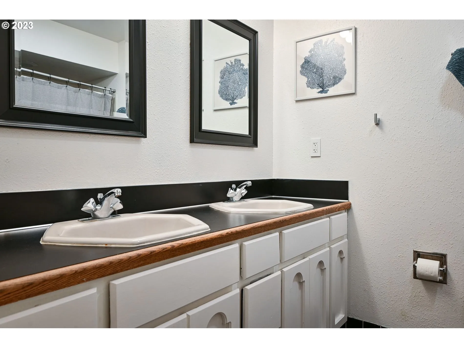 Bathroom-Hall