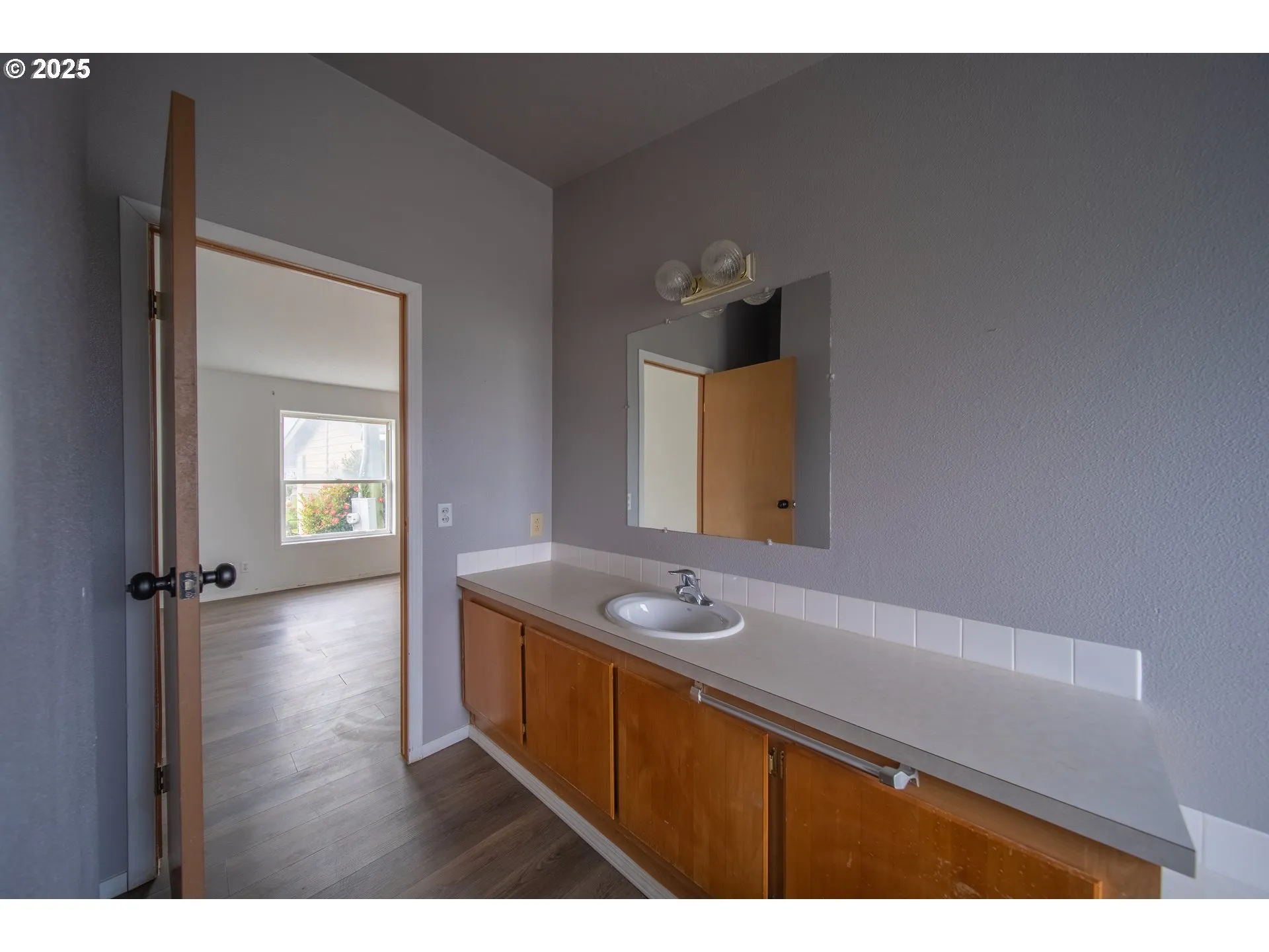 Bathroom, Attached