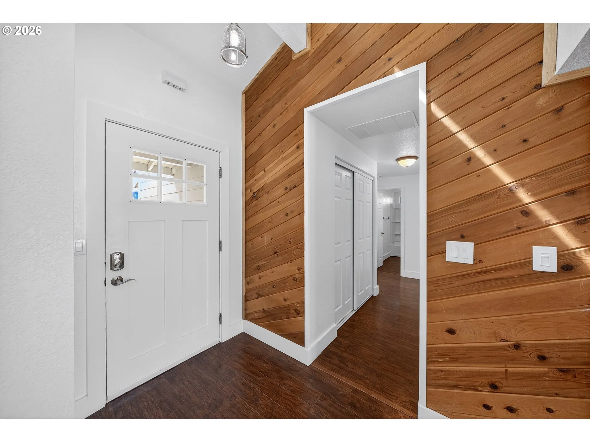 Entrance/Foyer