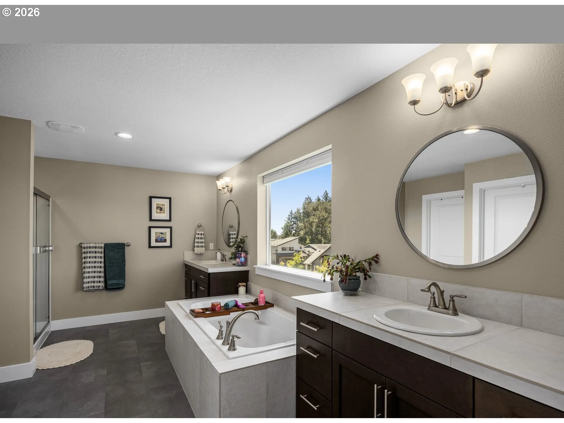 Bathroom, Attached