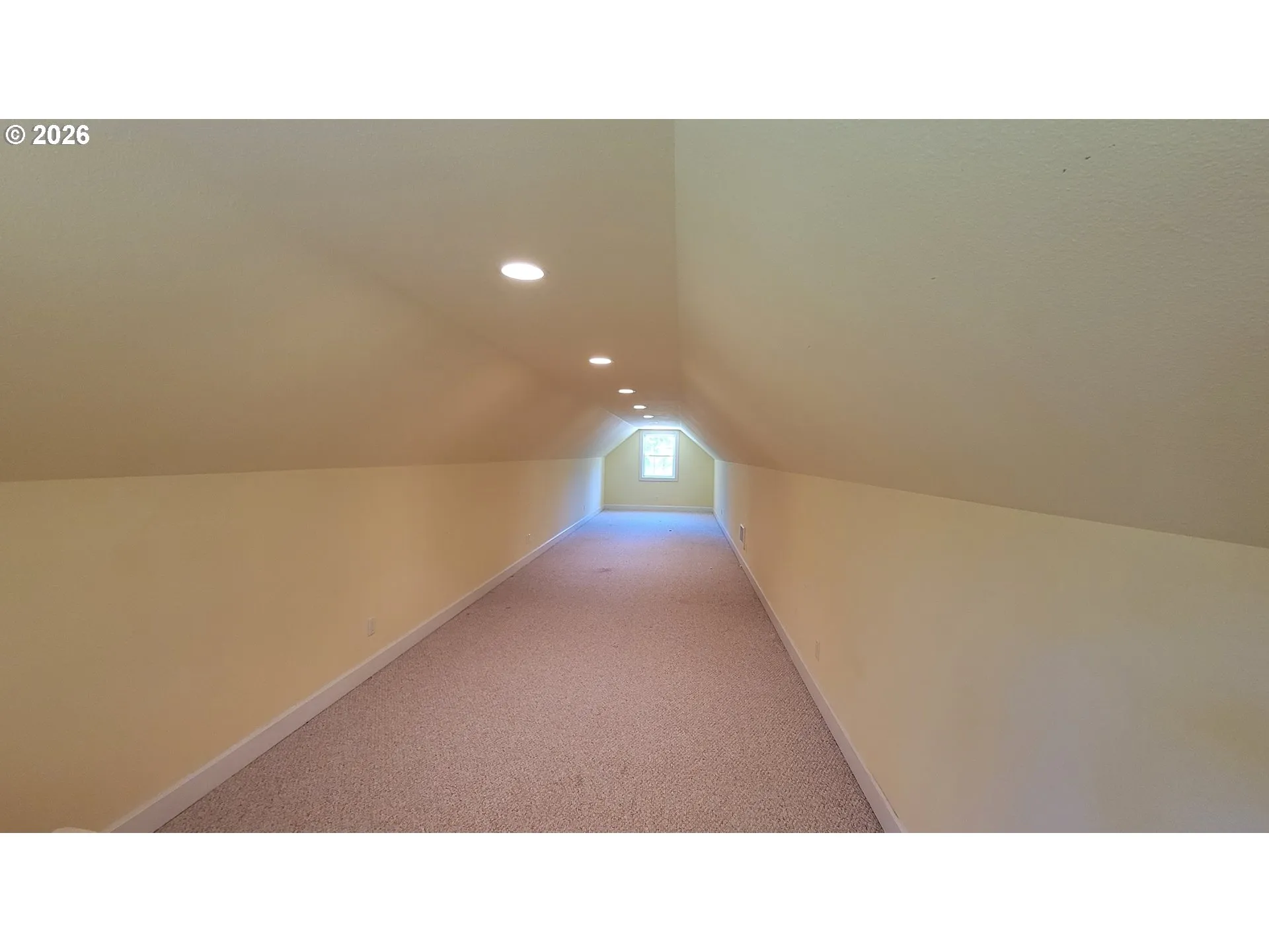 Bonus Room-Upper