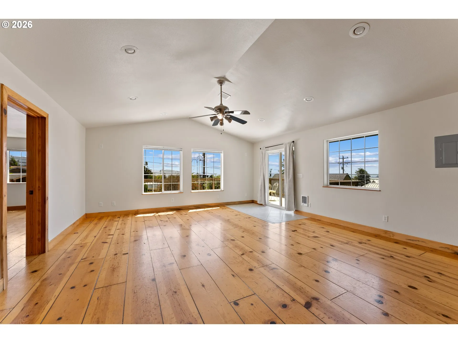Family Room-Ceiling Fan