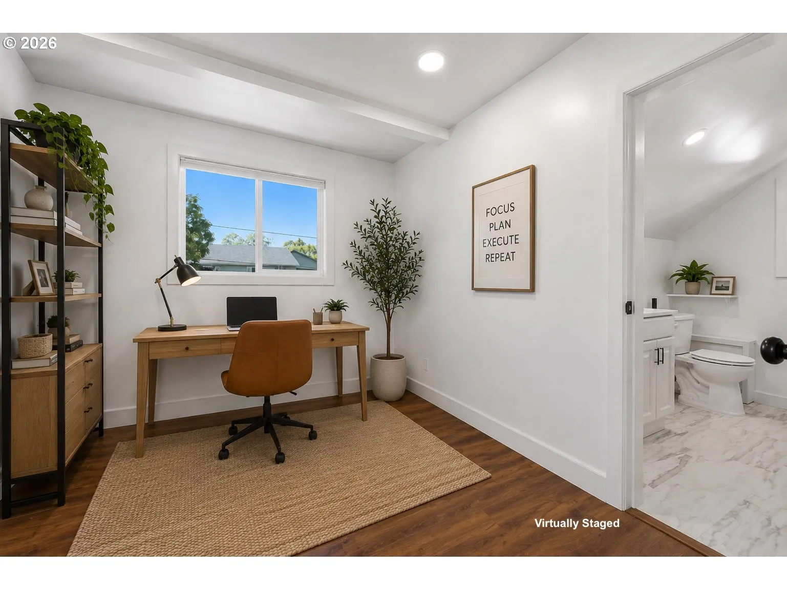 Den/Office-Upper