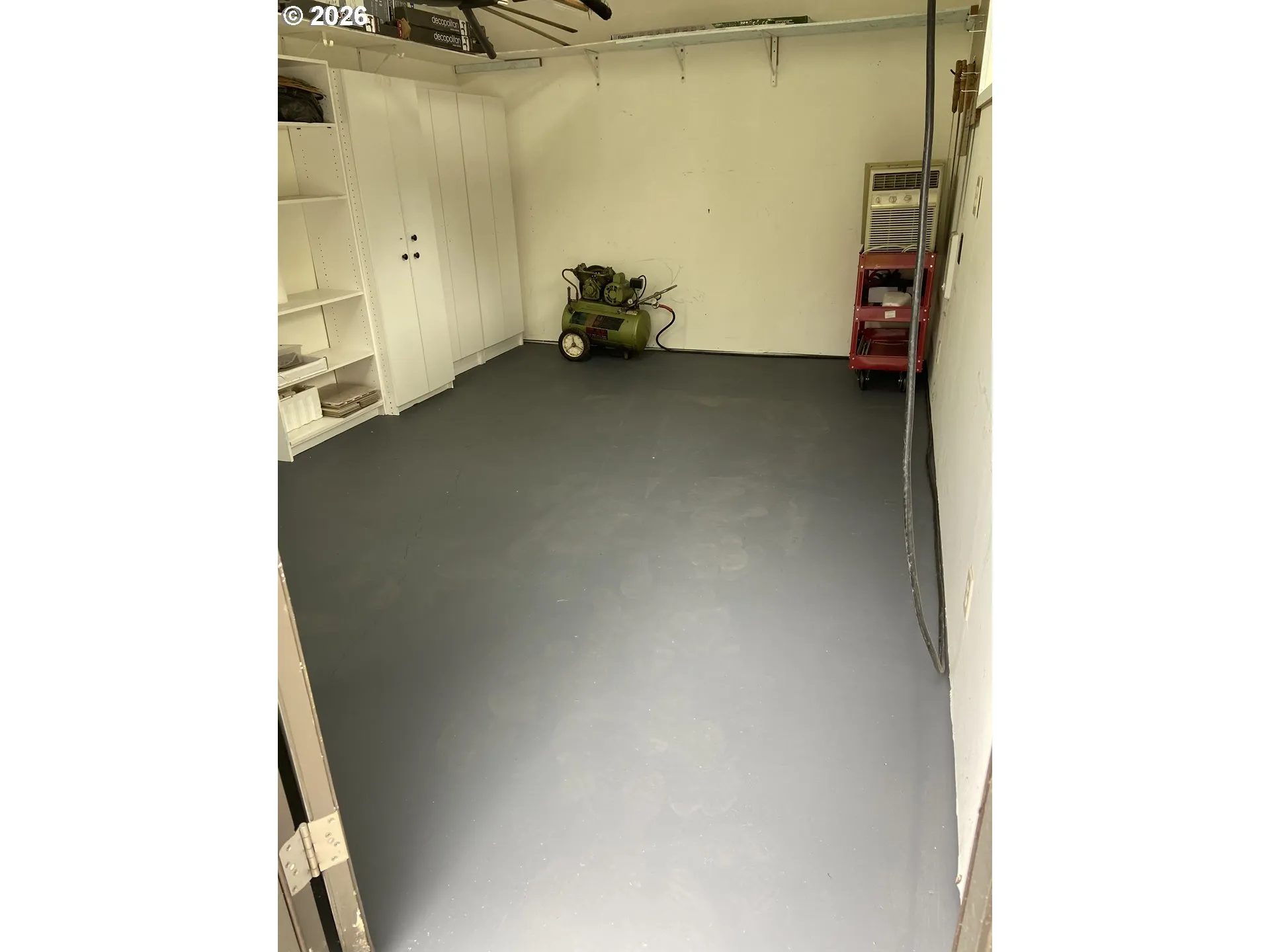 Shop-Finished