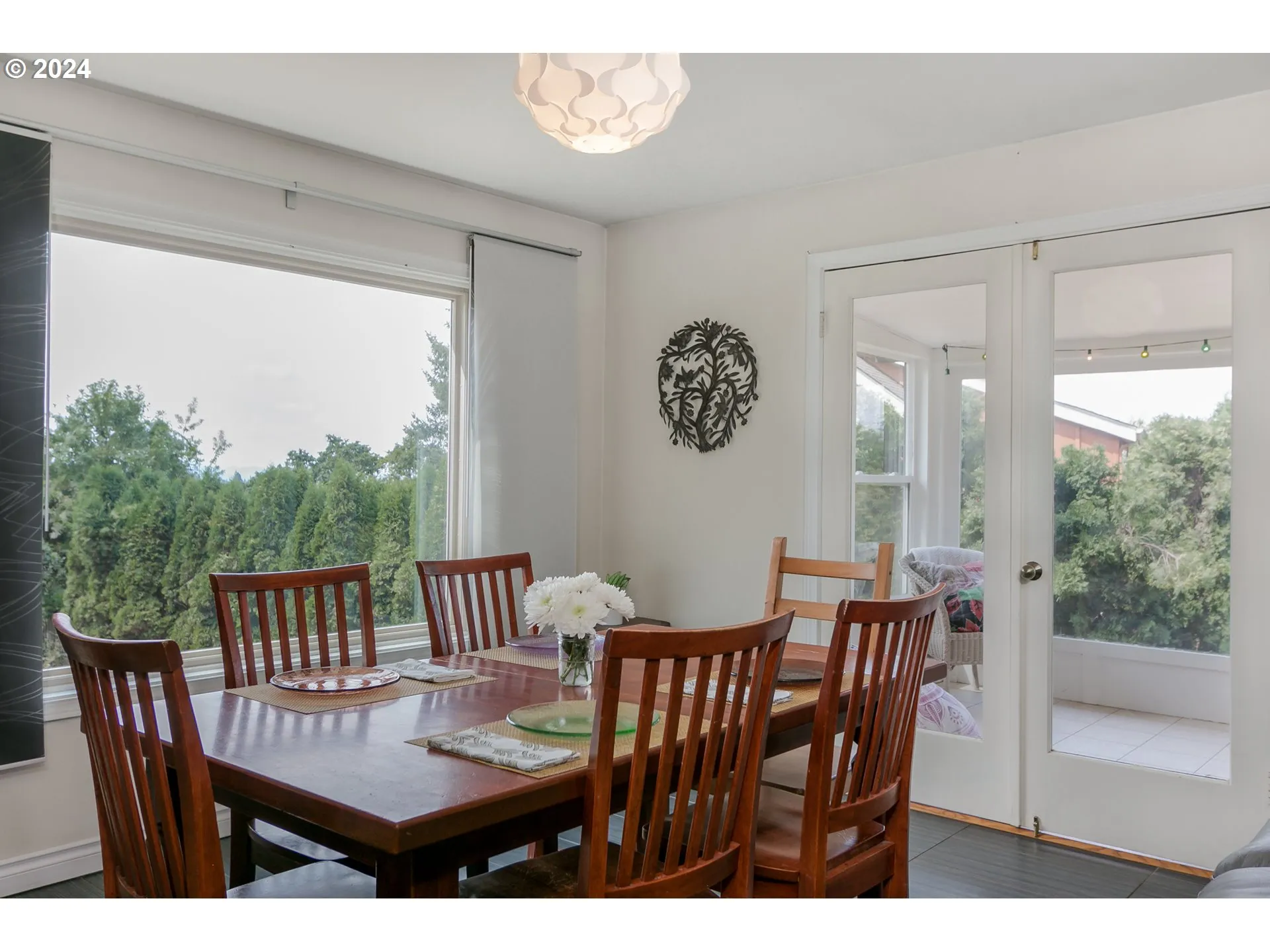 Living Room/Dining Room