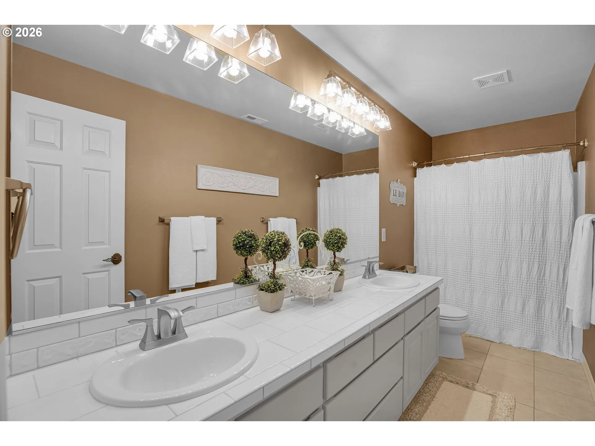 Bathroom-Hall