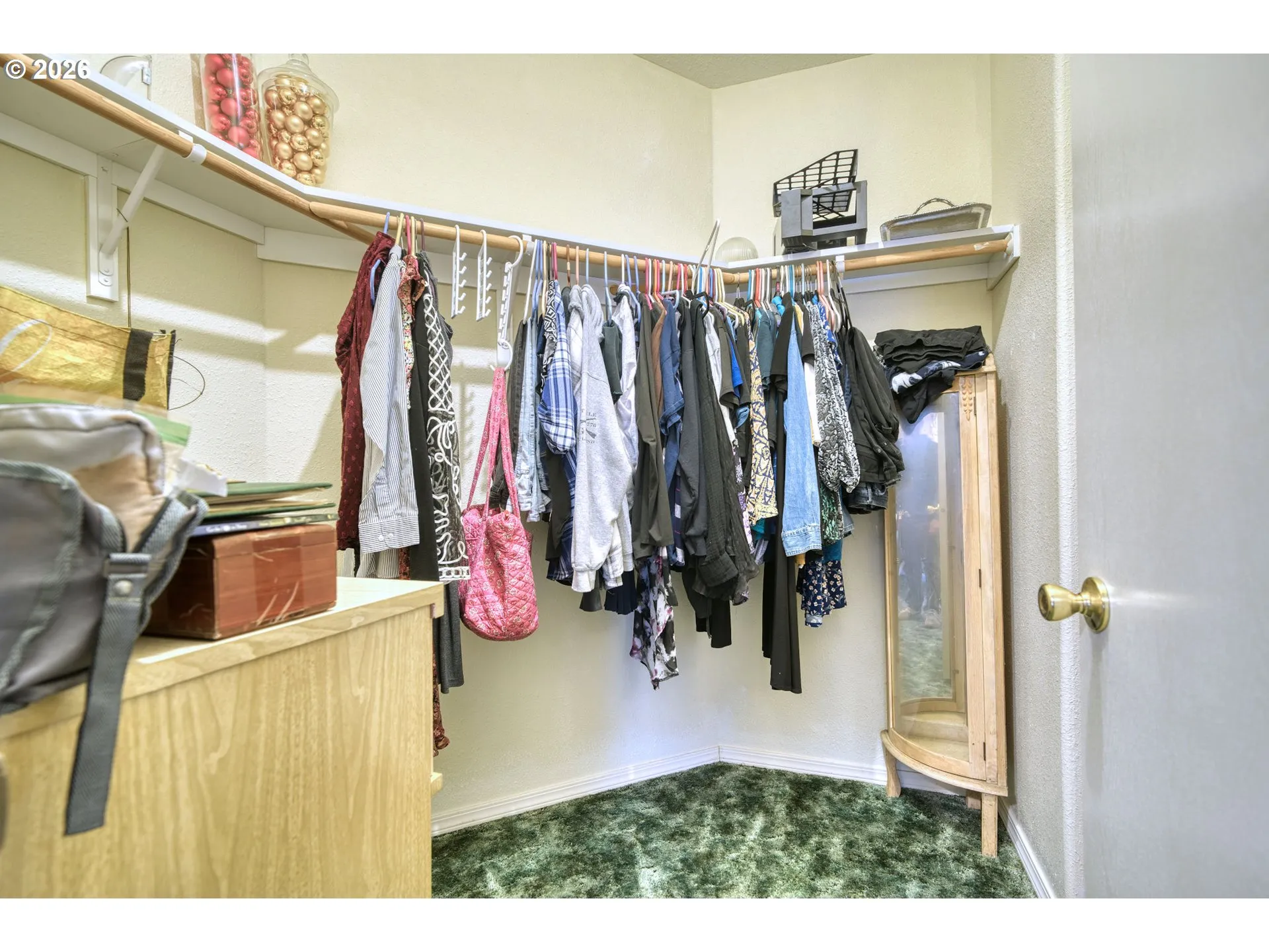 Bedroom, Owner's Suite-Walk-In Closet