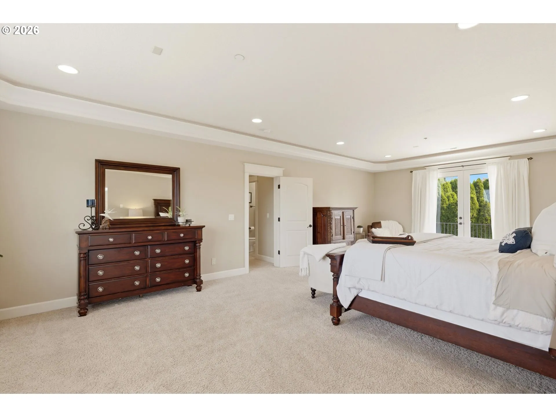 Bedroom, Primary