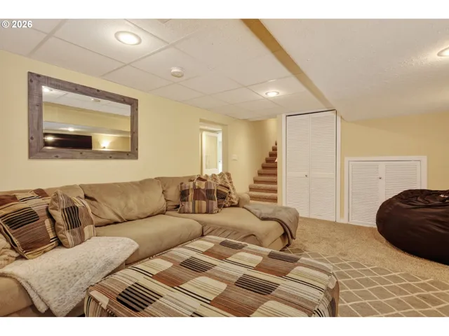 Family Room-Lower