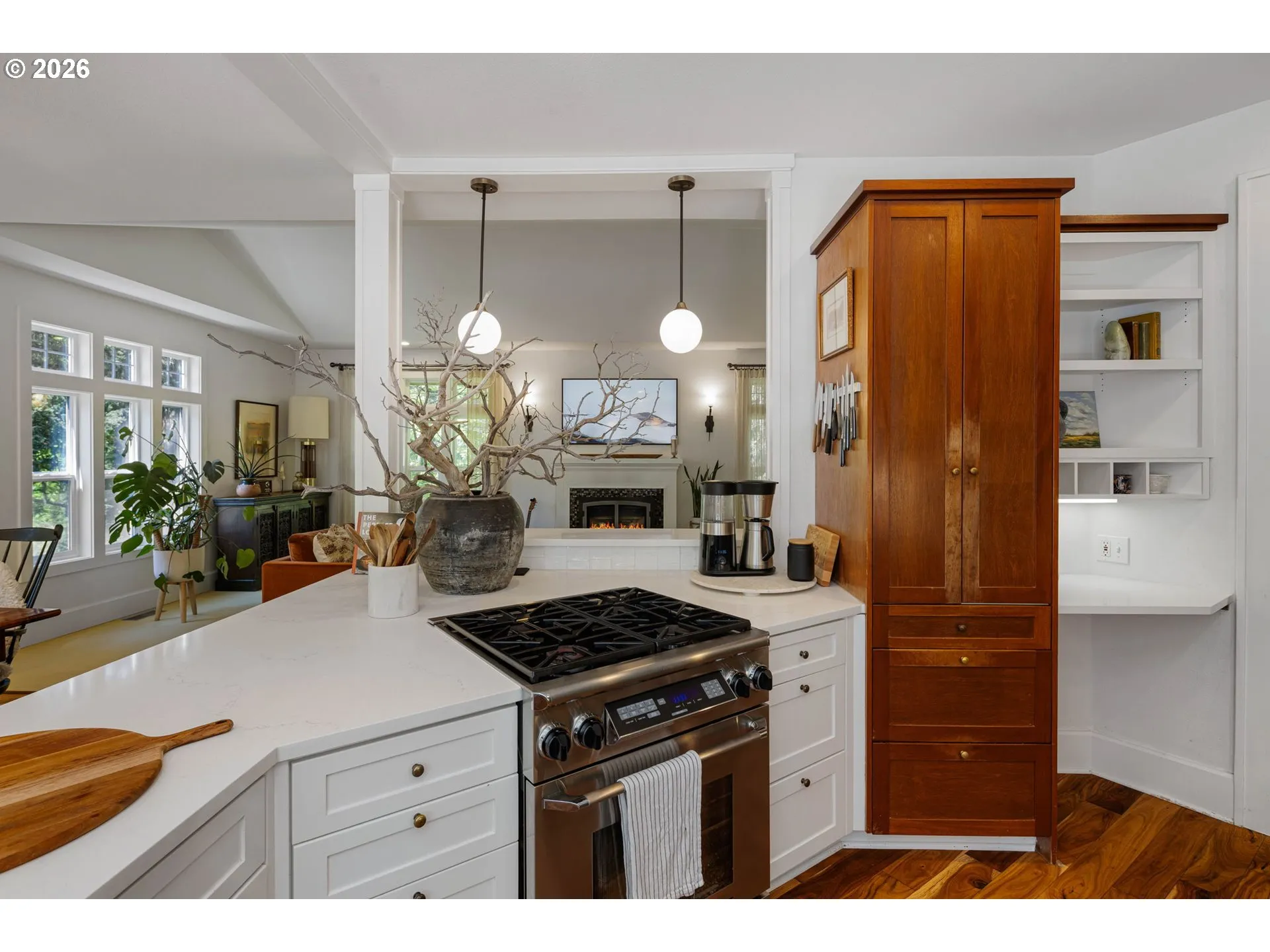 Kitchen-Cooking Island