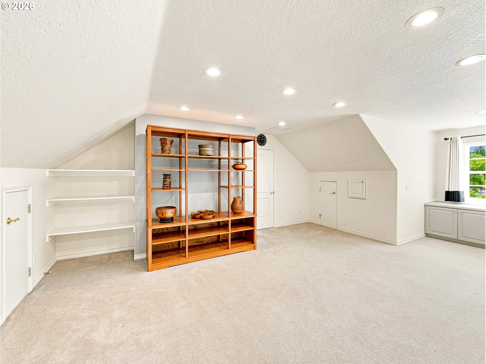 Bonus Room-Upper