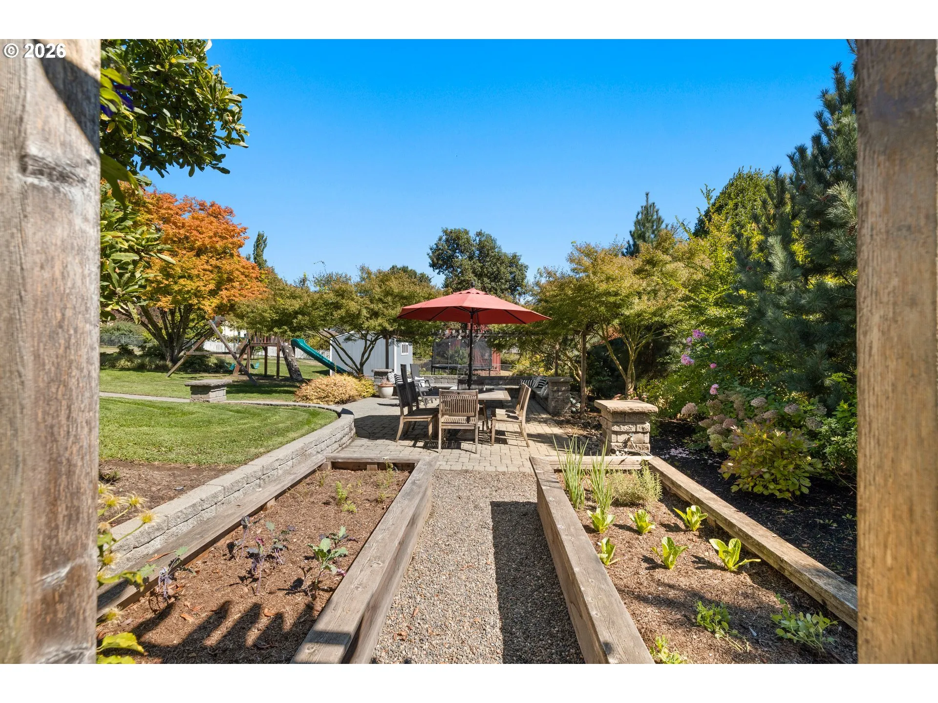 Yard-Back