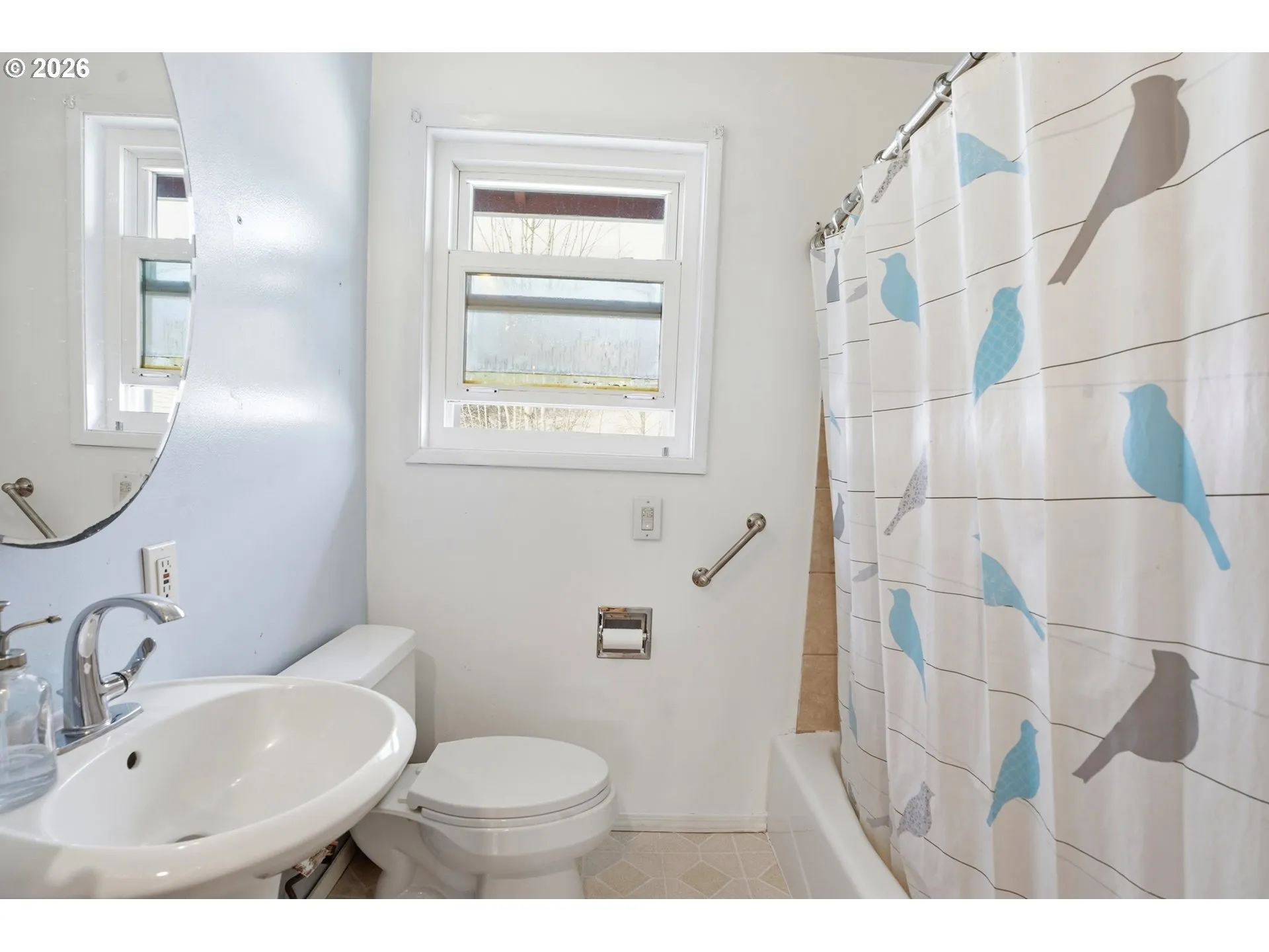 Bathroom-Upper