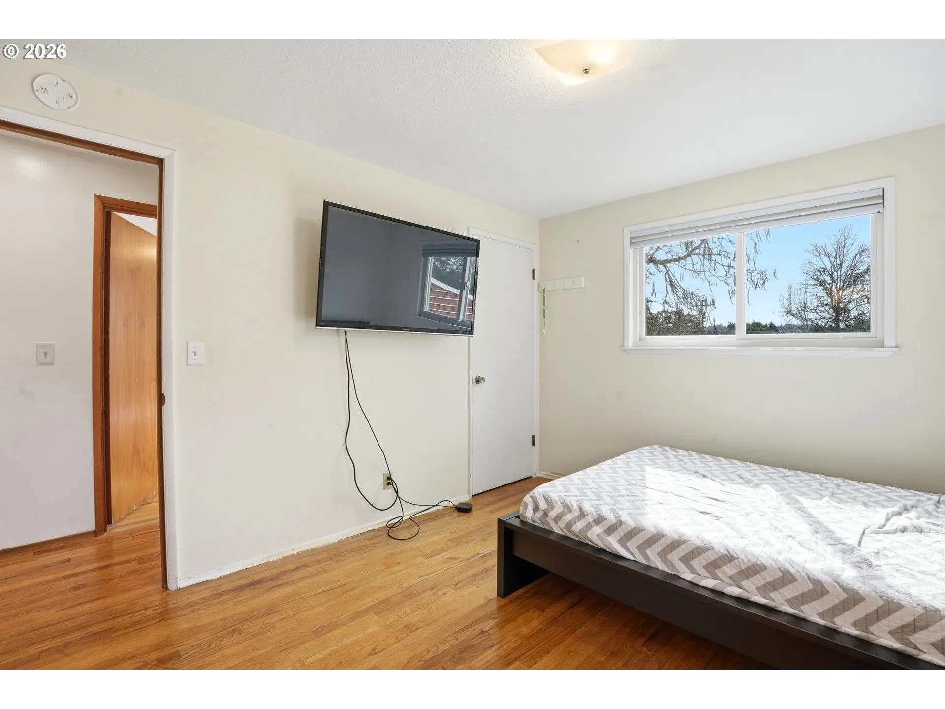 Primary Bedroom-Attached Bathroom