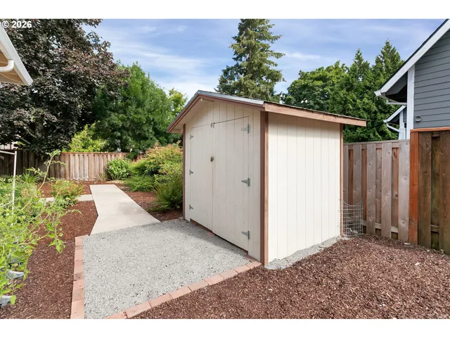 Shed