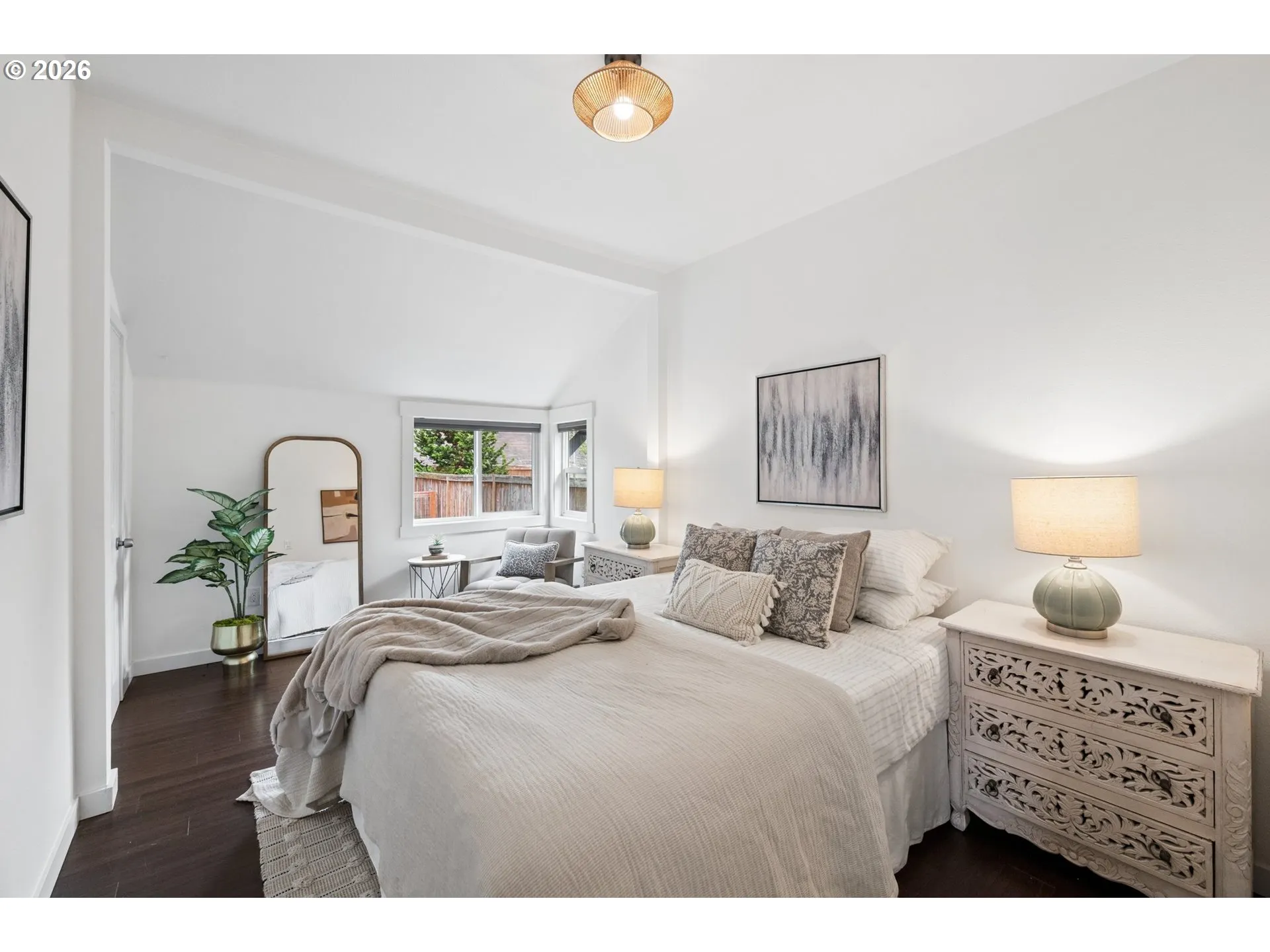 Bedroom, Primary