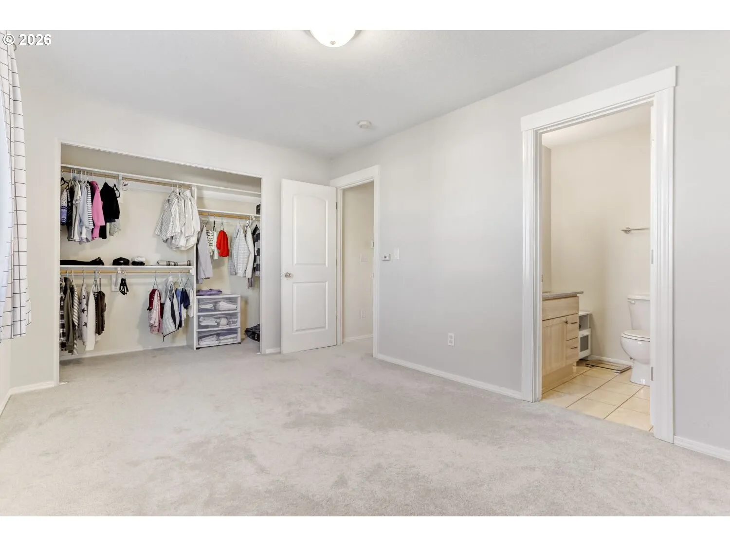Bedroom, Primary