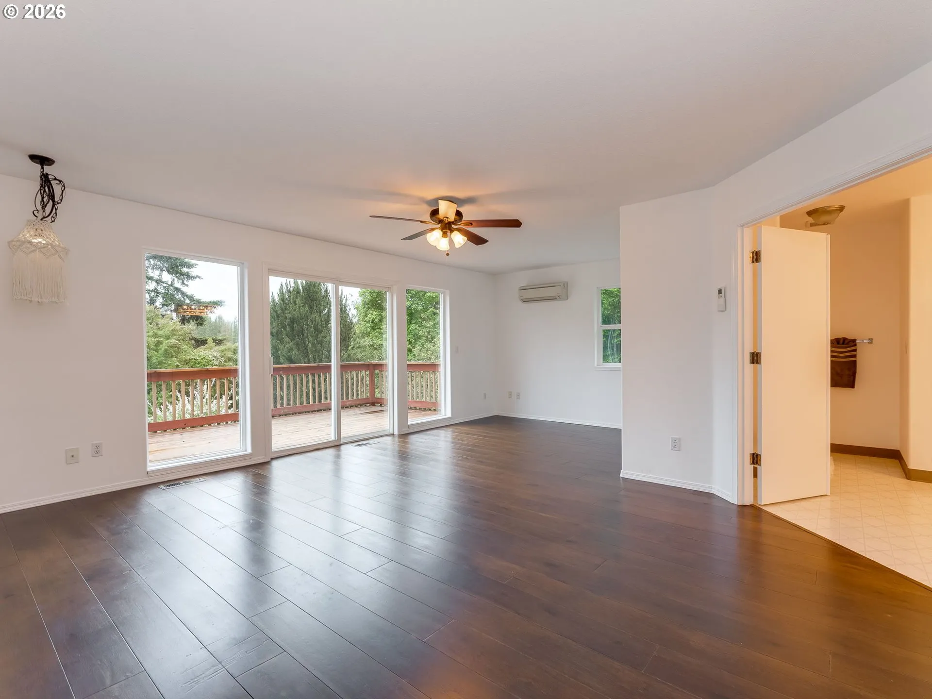 Bedroom, Primary-Ceiling Fan