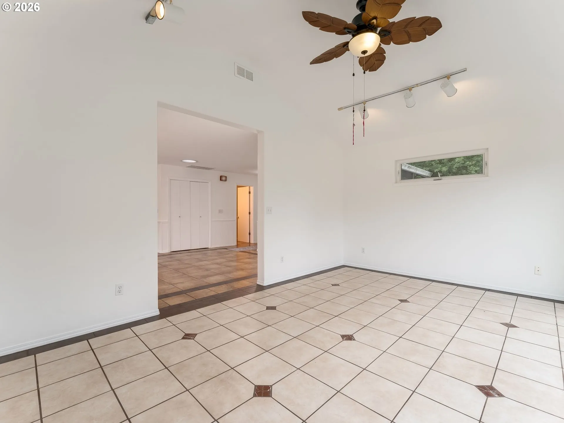 Solarium-Ceiling Fan