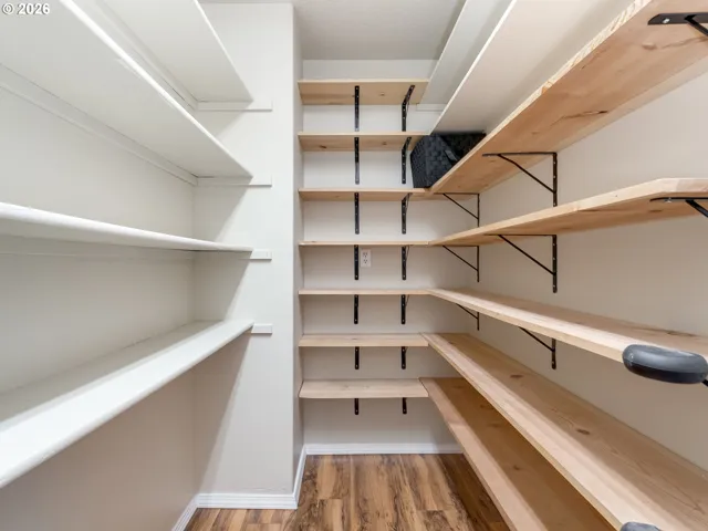 Pantry-Main