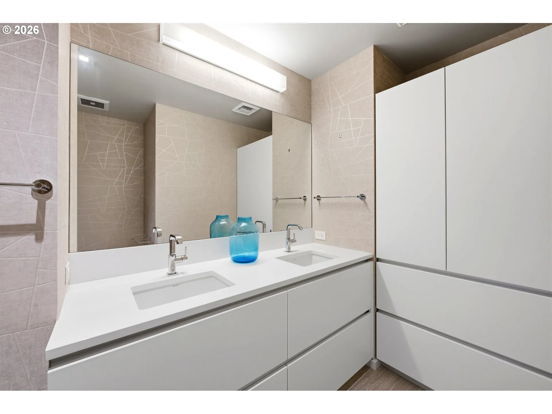Bathroom-Double Sinks