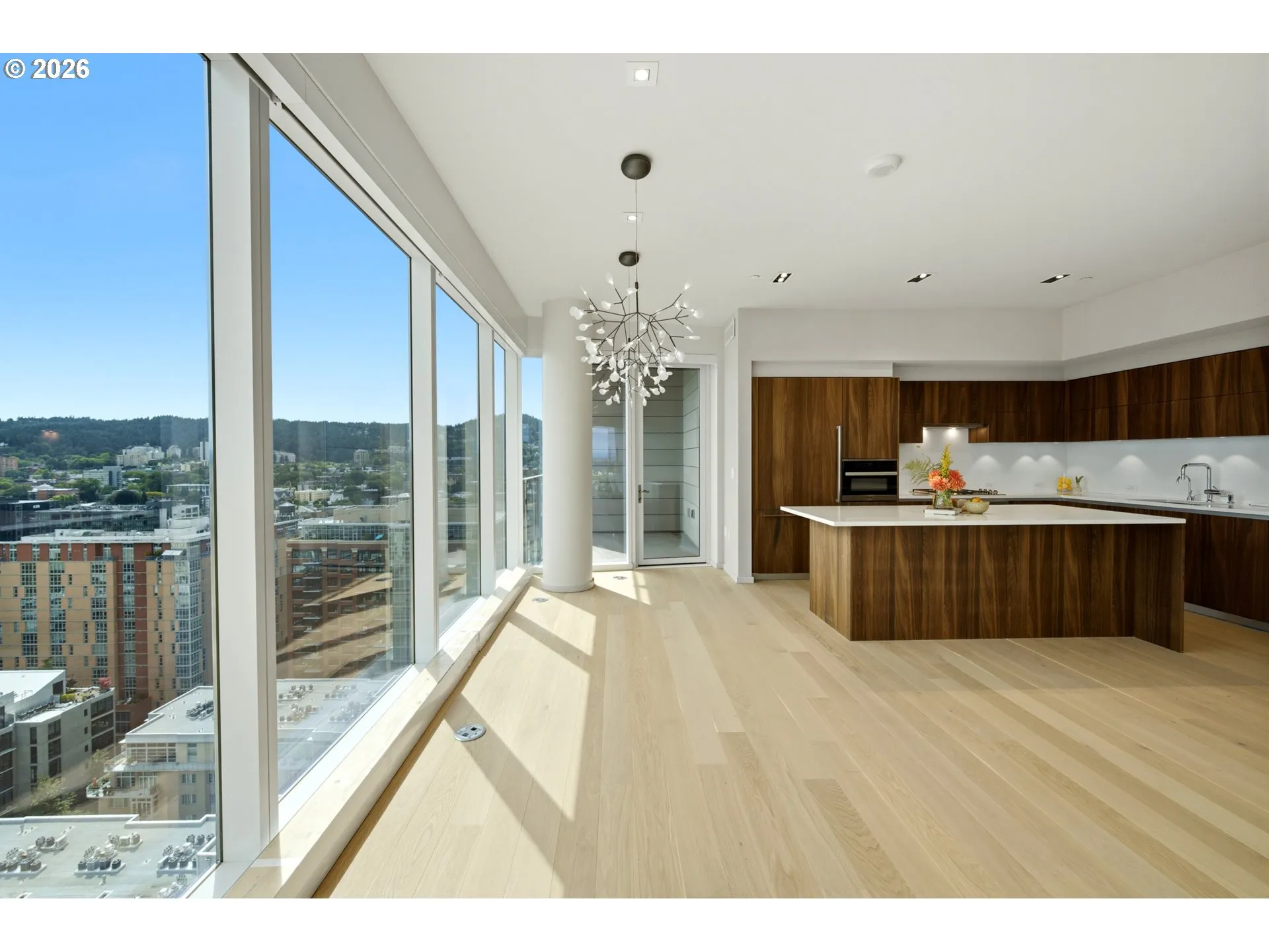 Kitchen/Dining Room-Island
