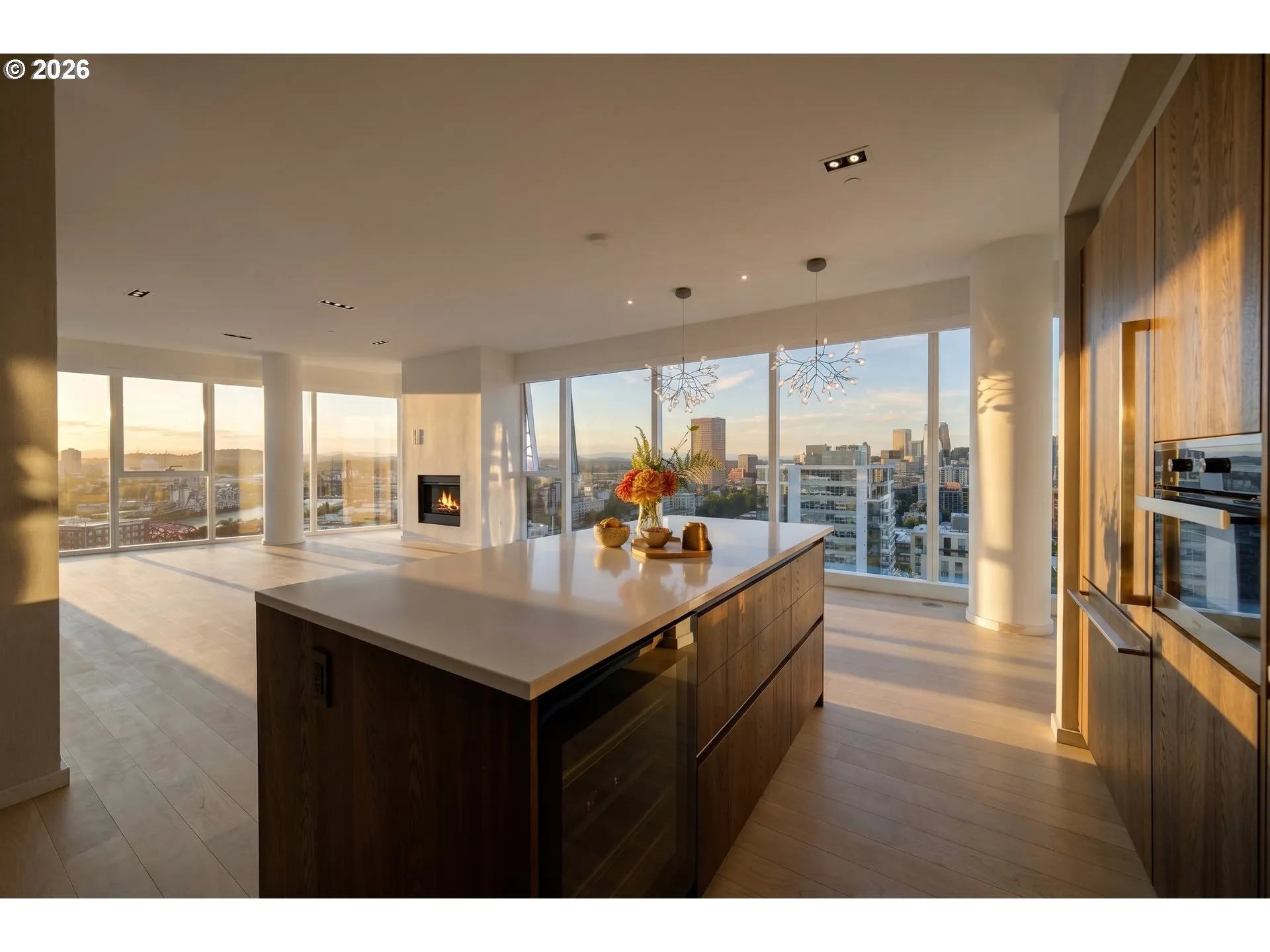 Kitchen/Dining Room-Island