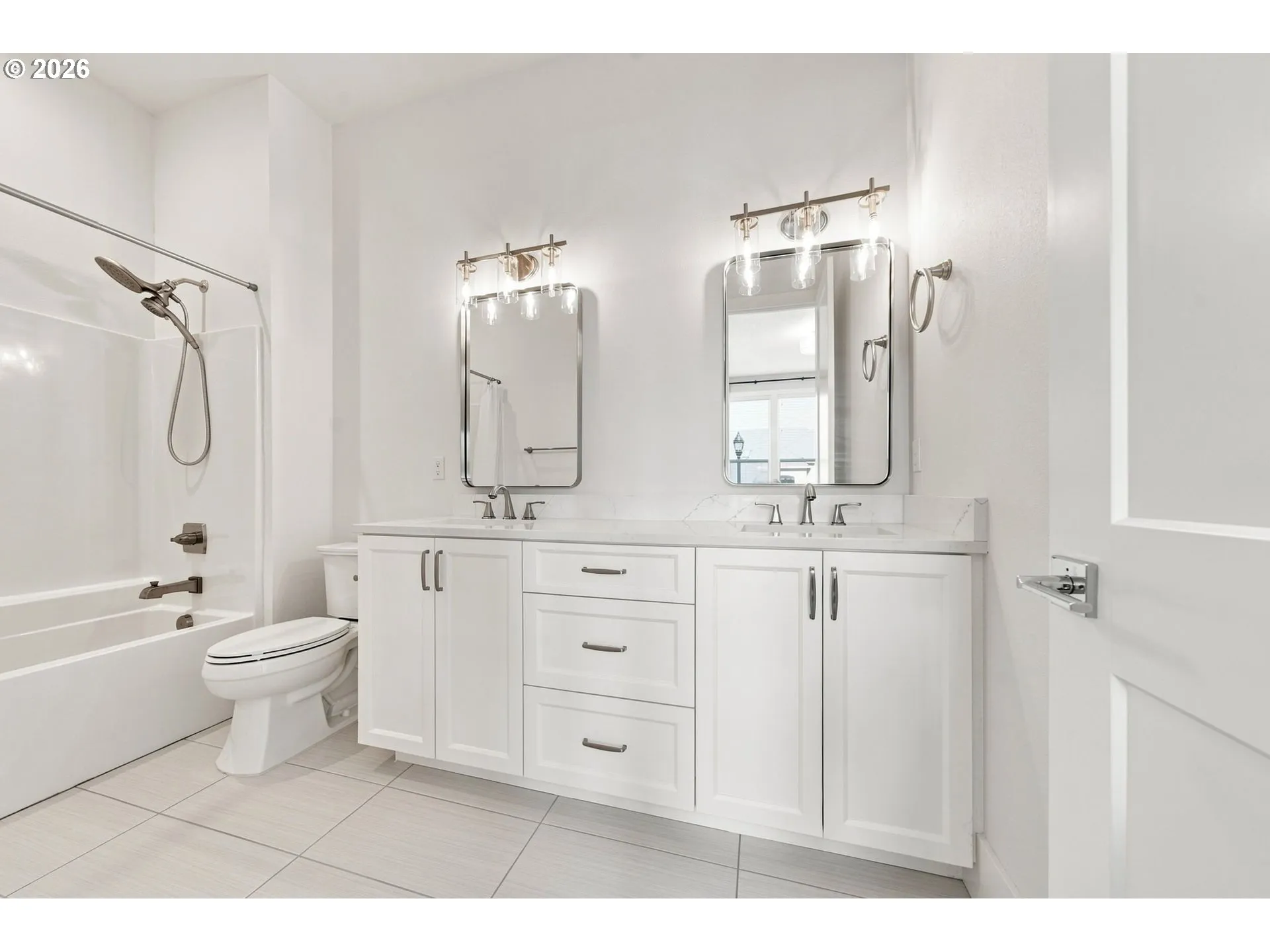 Attached Bathroom #4
