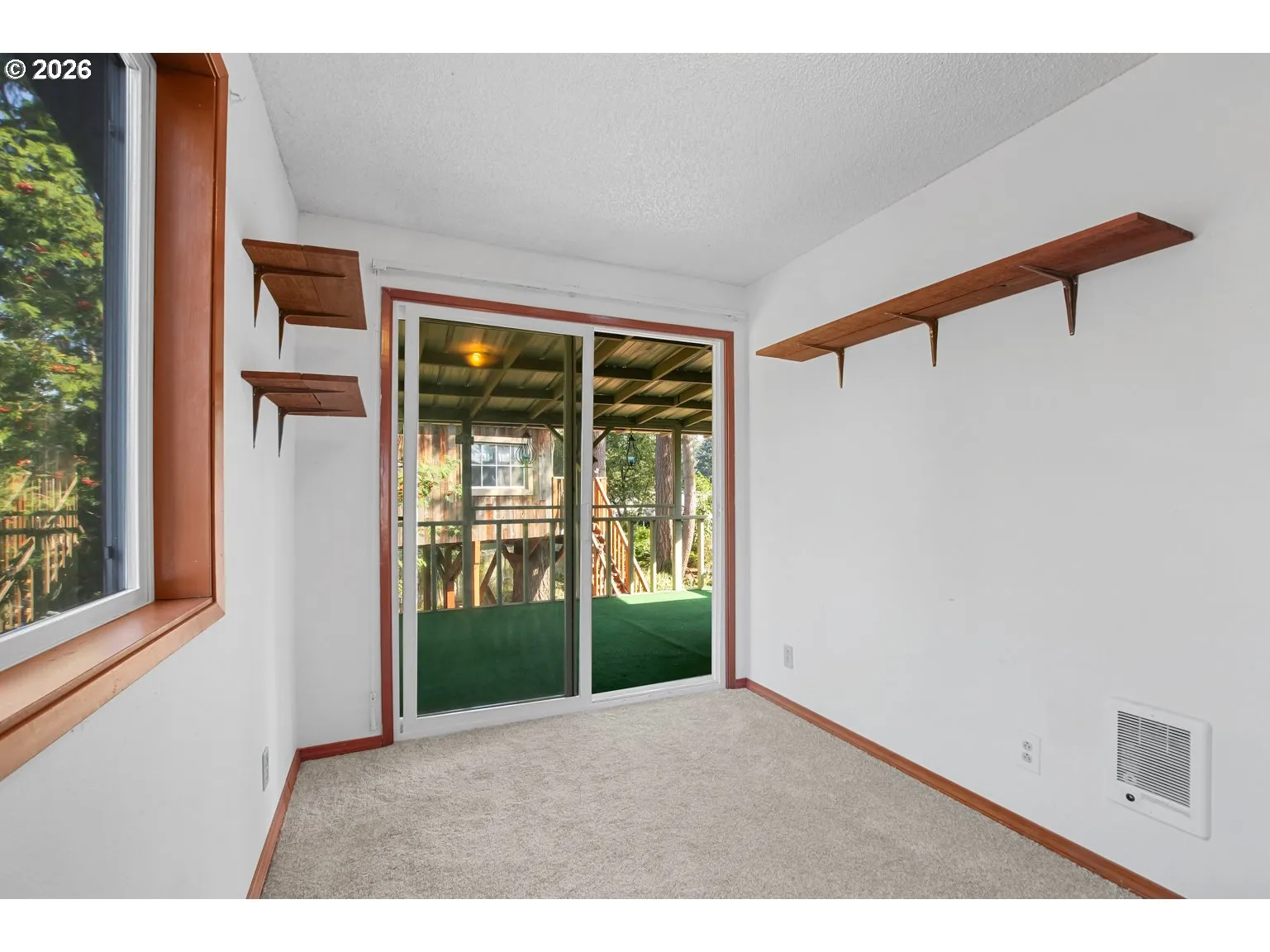 Den/Office-Upper