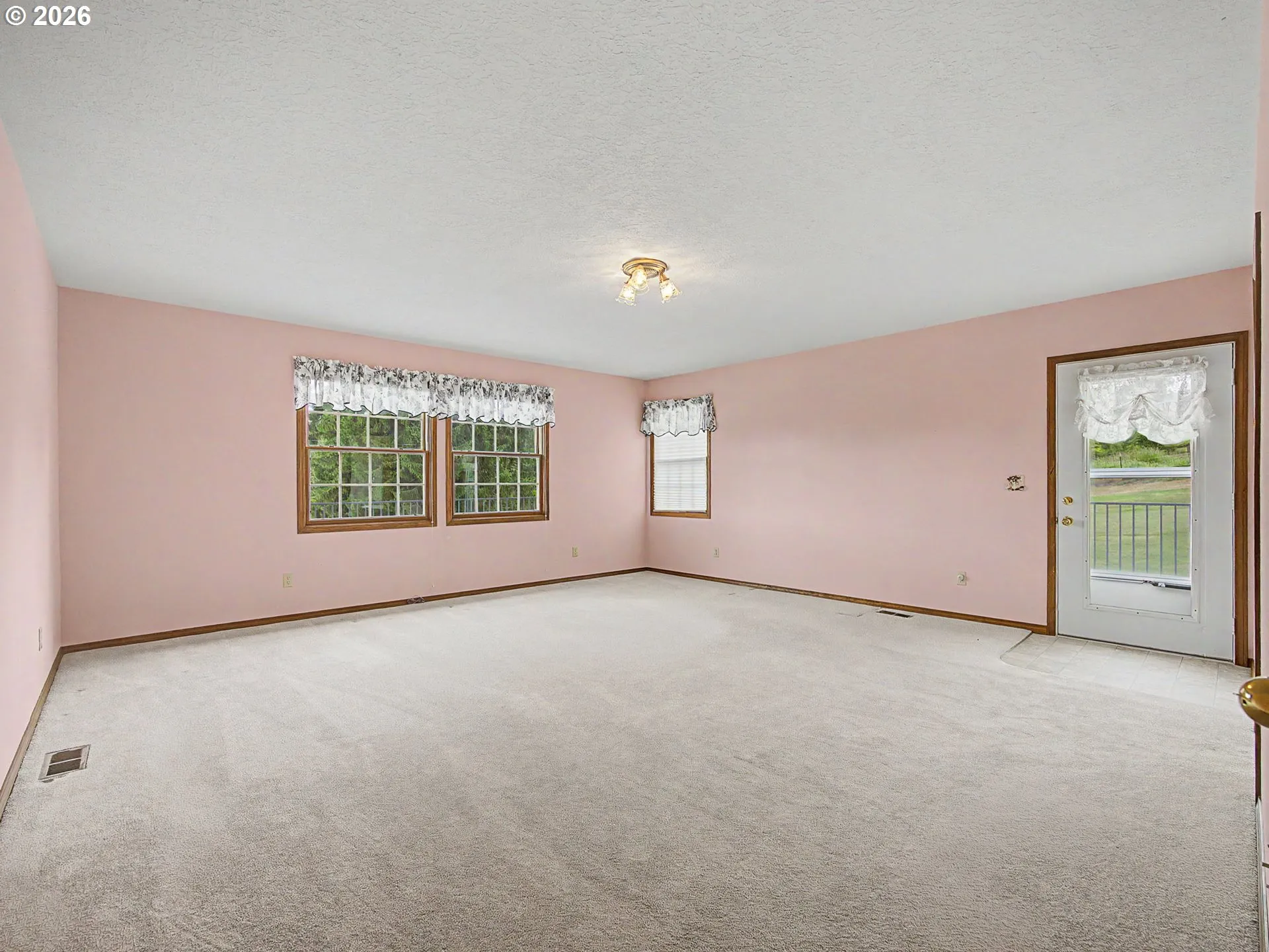 Primary Bedroom-Main